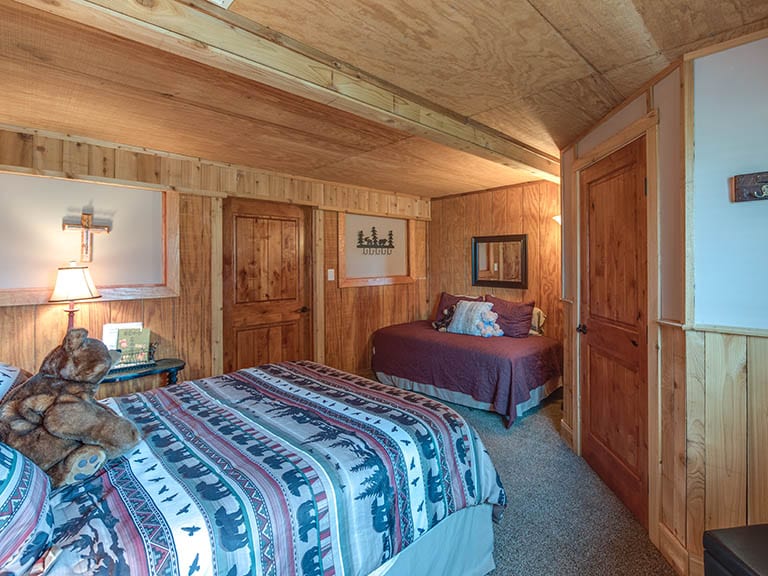 Bear_Lodge5
